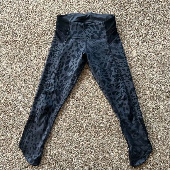 Lululemon Size 2 Leggings - Picture 1 of 6